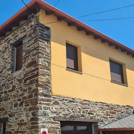 Ferienhaus O Lar De Alba