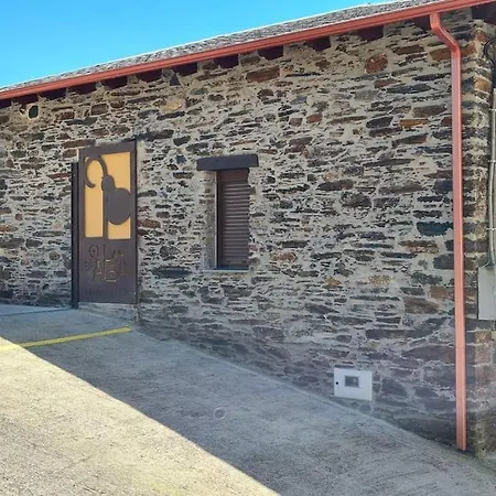 Ferienhaus O Lar De Alba