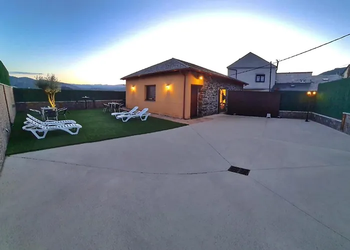 O Lar De Alba * La Rúa