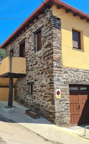 O Lar De Alba La Rúa