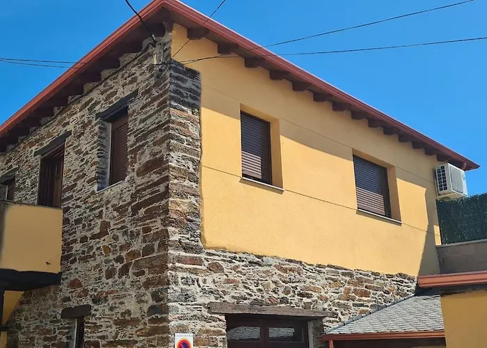 Сasa de vacaciones O Lar De Alba