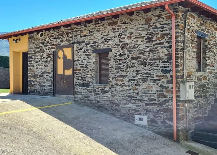 Сasa de vacaciones O Lar De Alba